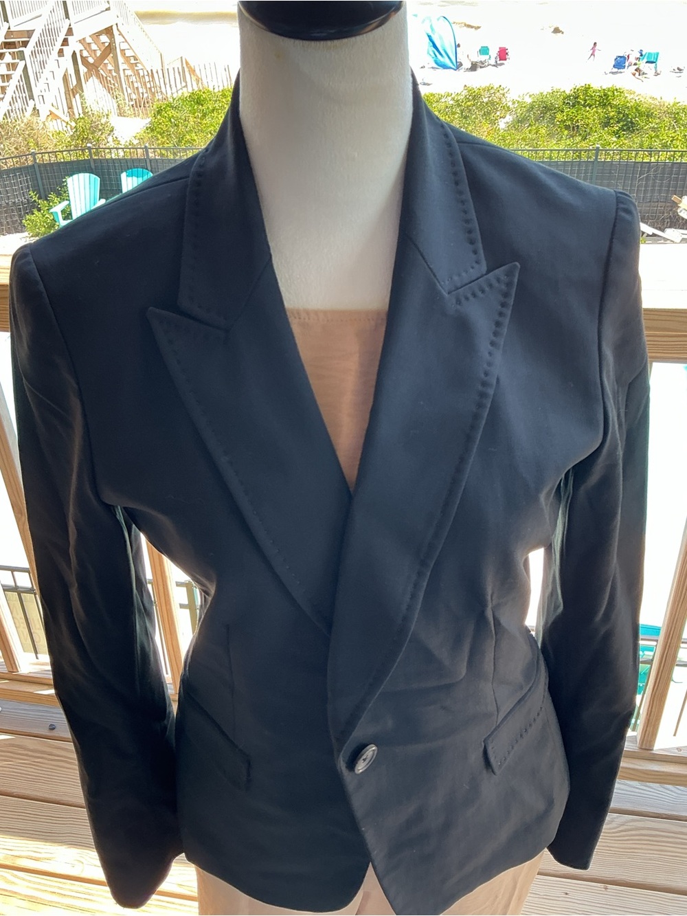 Elie Tahari Black Single-Button Tailored Blazer